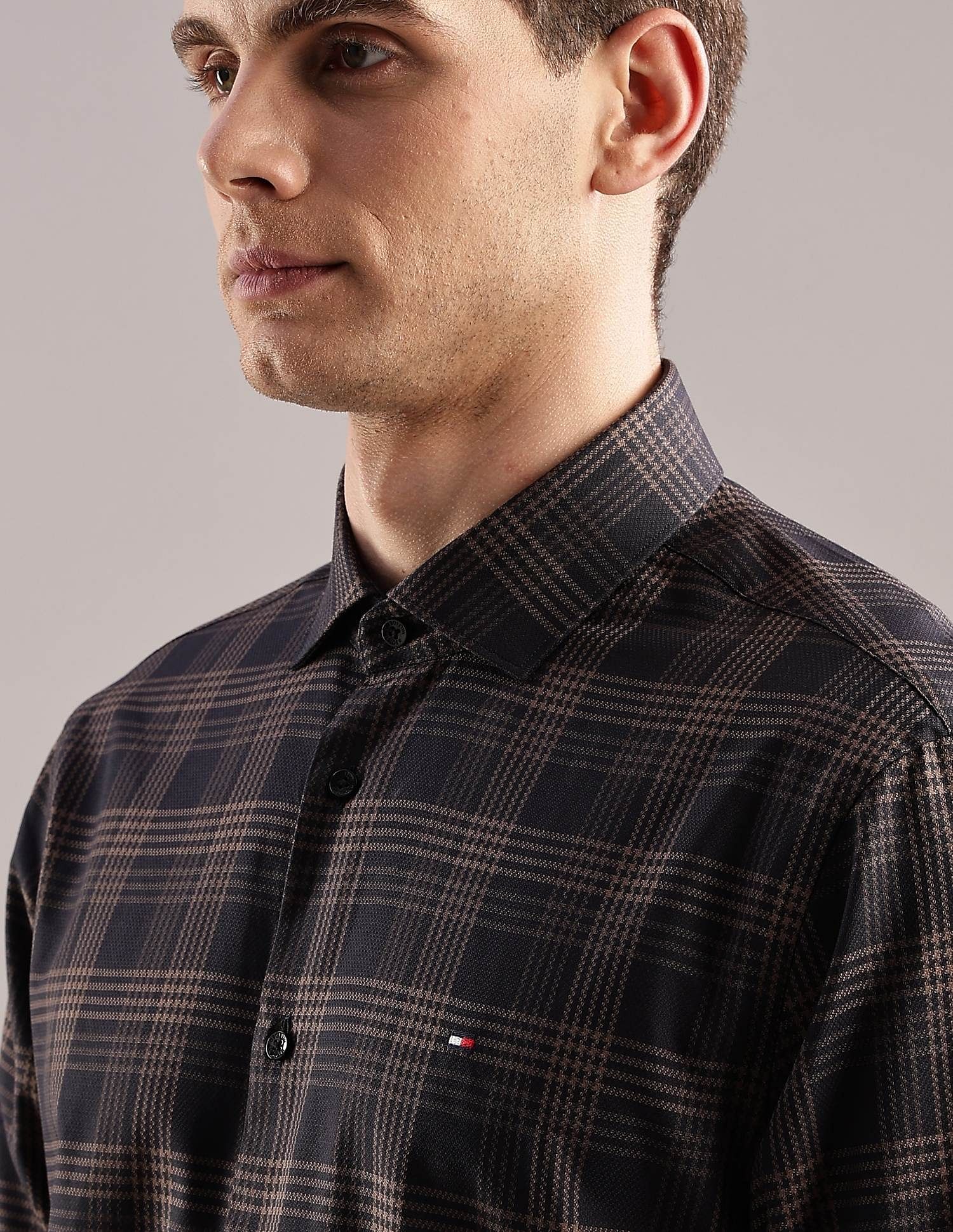Tommy Hilfiger Checks Slim-Fit Cotton Shirt