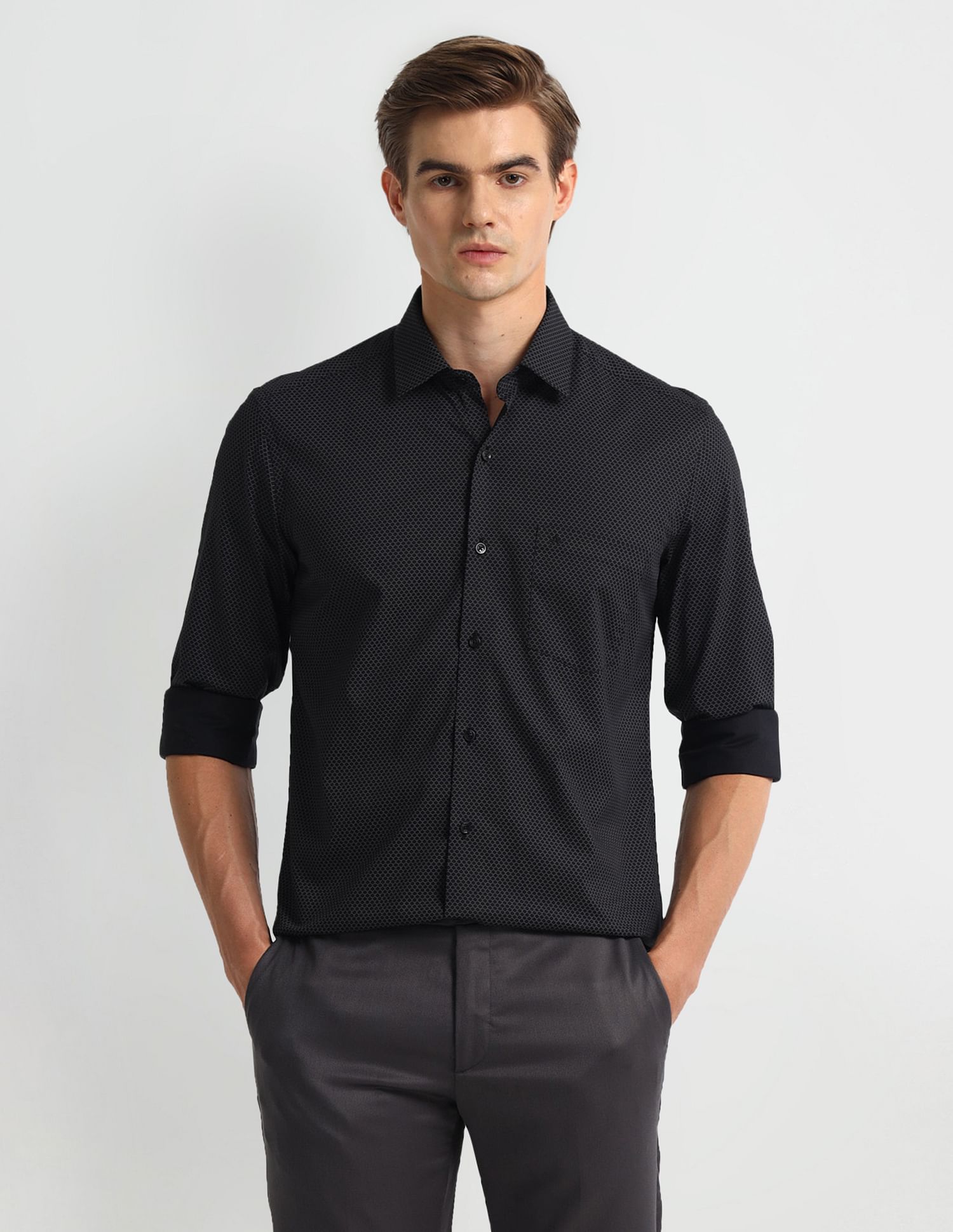 Arrow Manhattan Slim Fit Pure Cotton Shirt