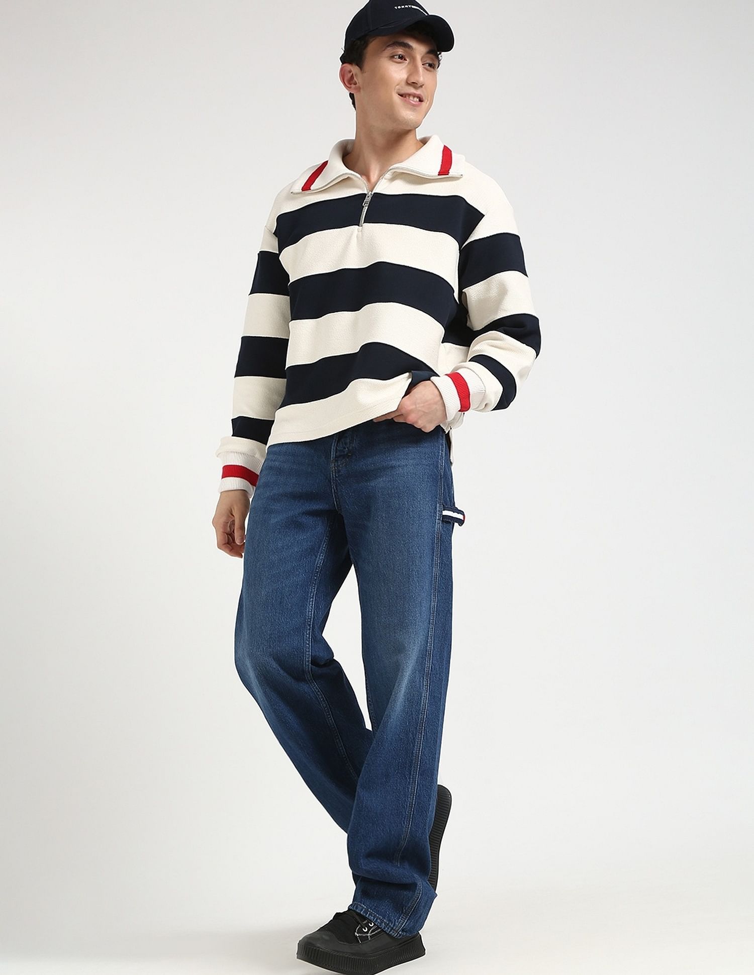 Tommy Hilfiger Light-Wash Loose Straight-Fit Low-Rise Jeans