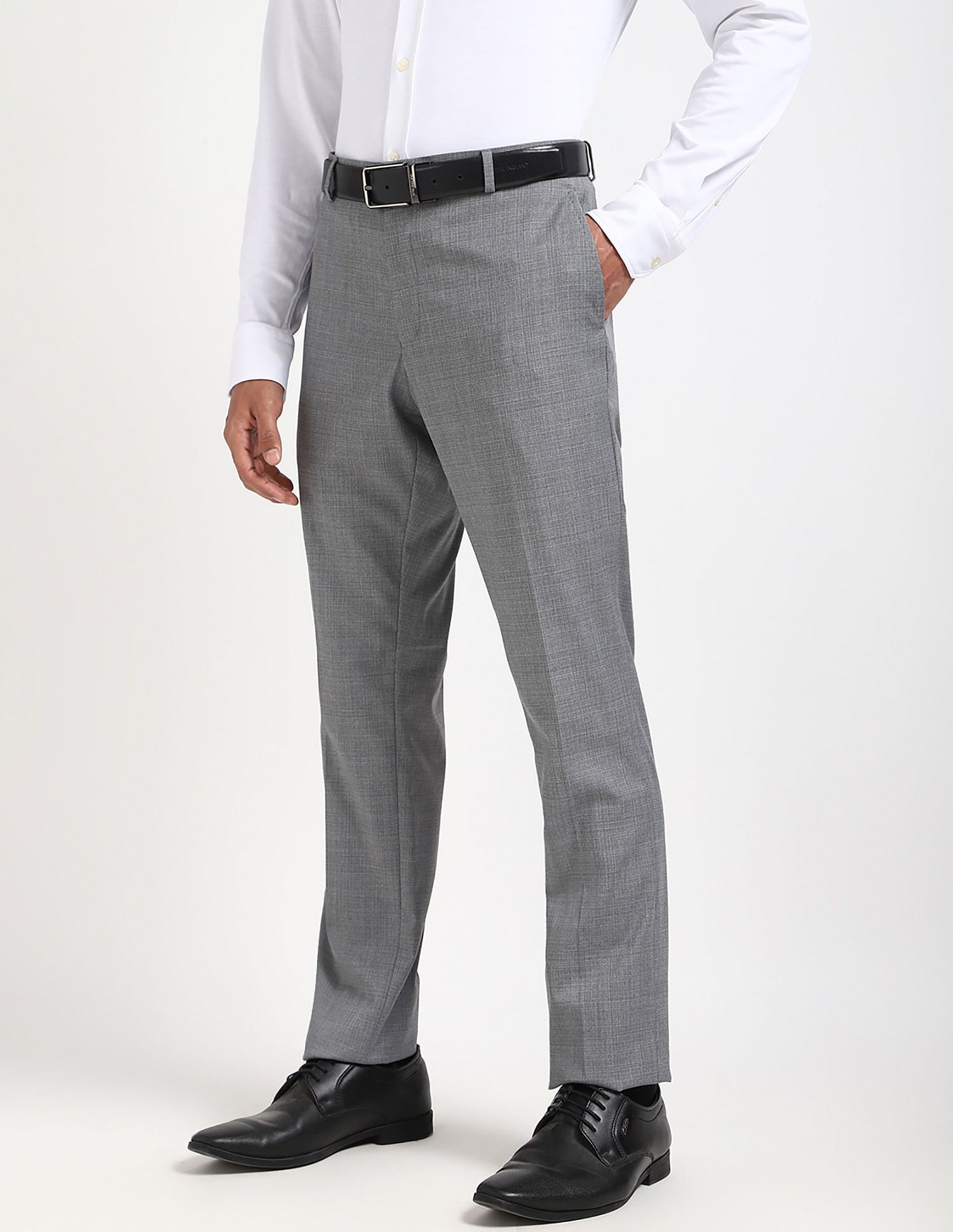 Tommy Hilfiger Regular-Fit Solid Mid-Rise Trouser