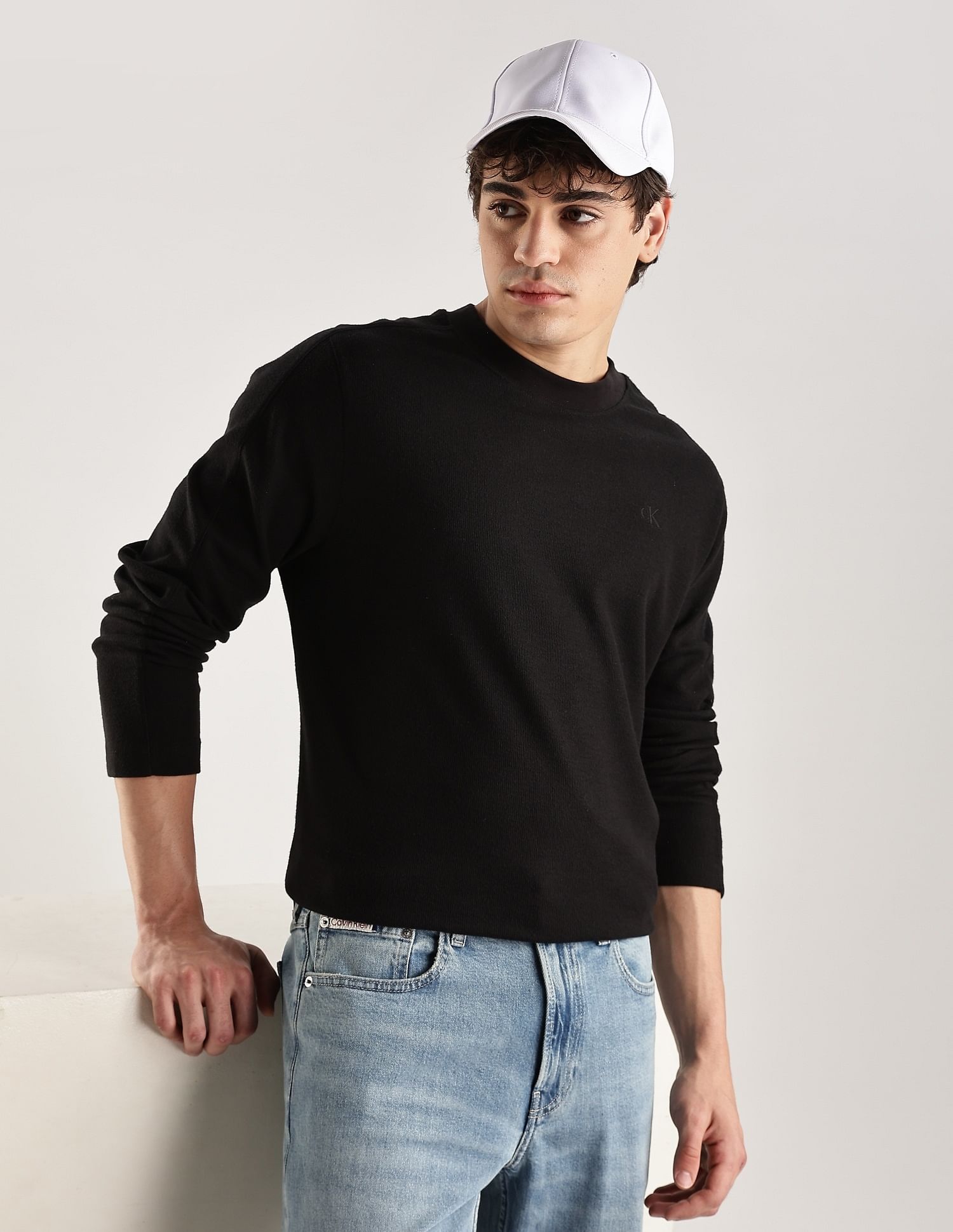 Calvin Klein Jeans Solid Relaxed-Fit Cotton T-Shirt
