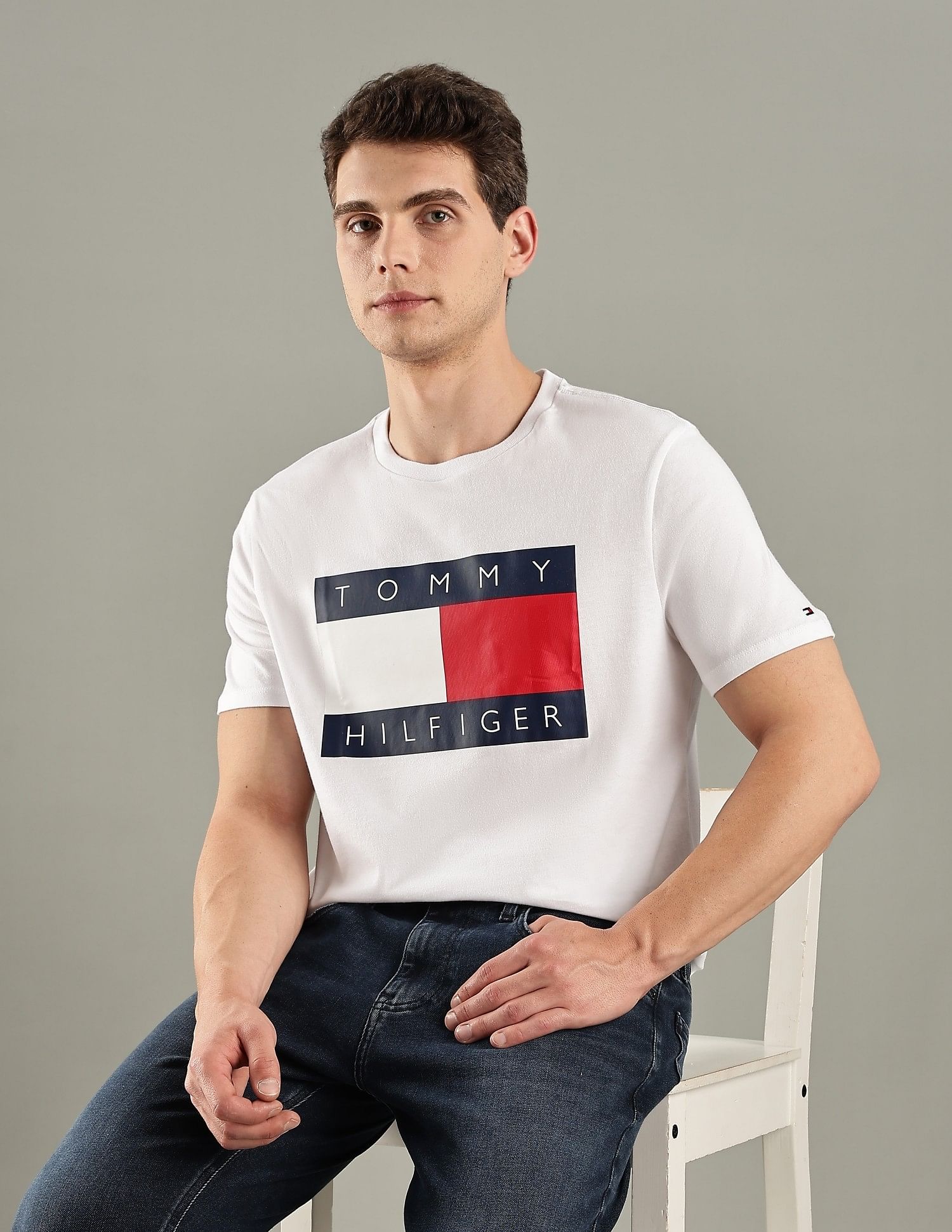 Tommy Hilfiger Logo Regular-Fit Cotton T-Shirt