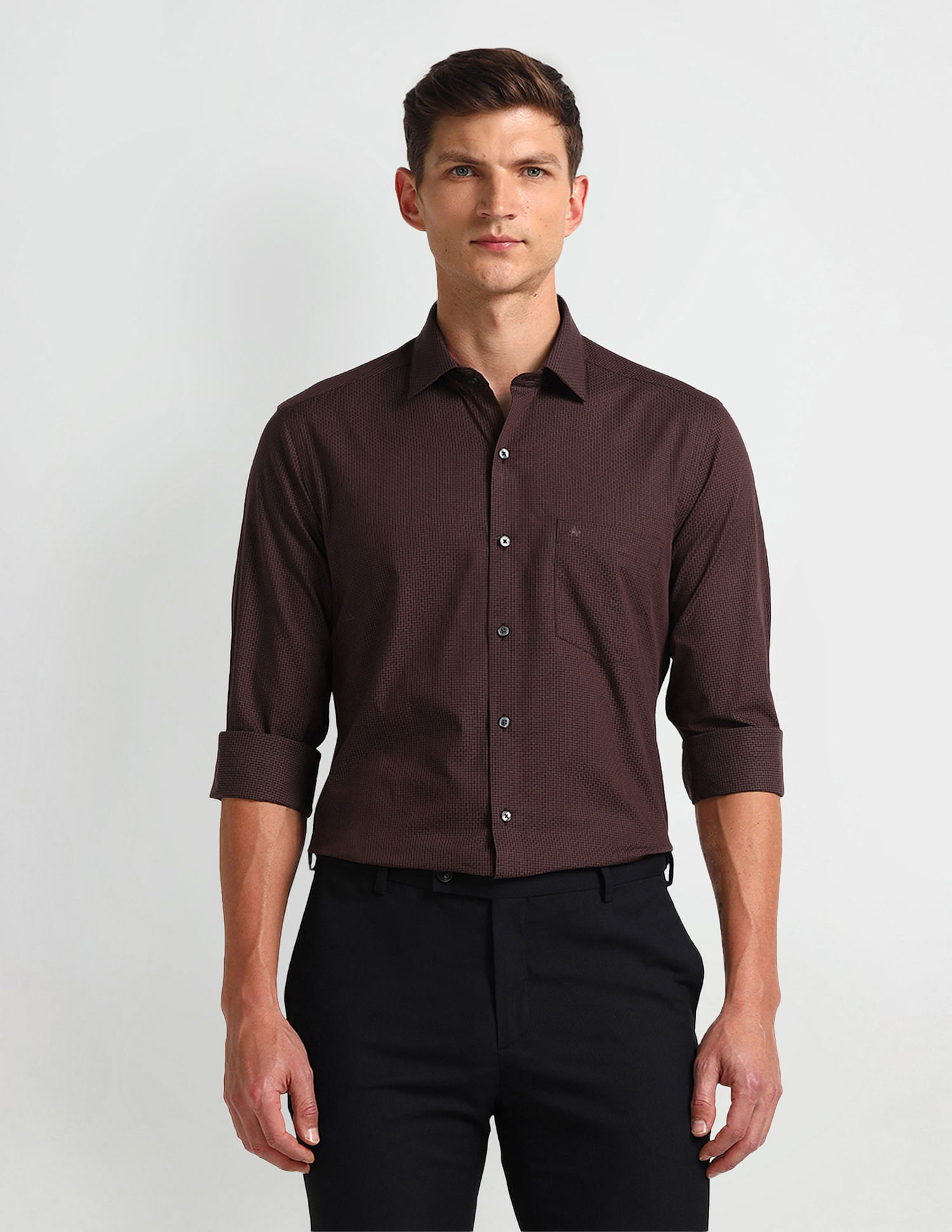 Arrow Manhattan Slim Fit Textured Shirt