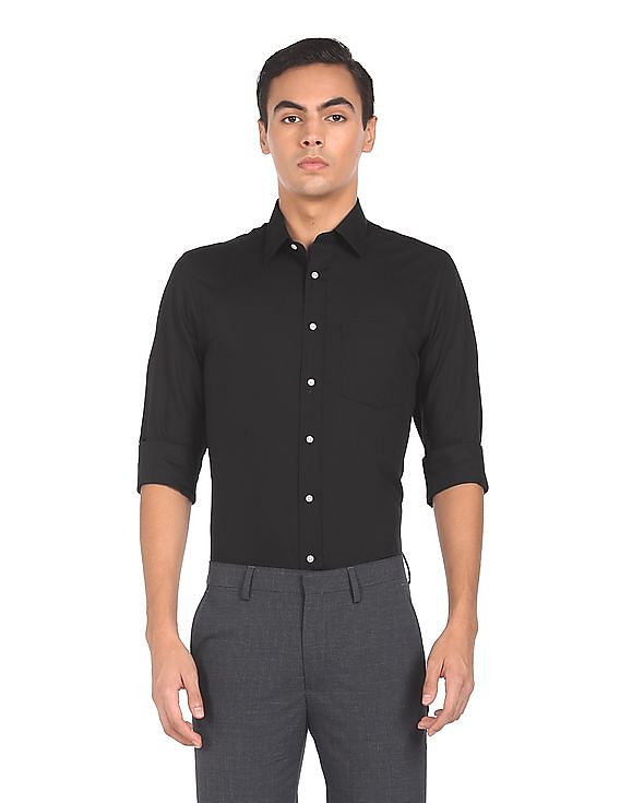 Arrow Spread Collar Solid Formal Shirt