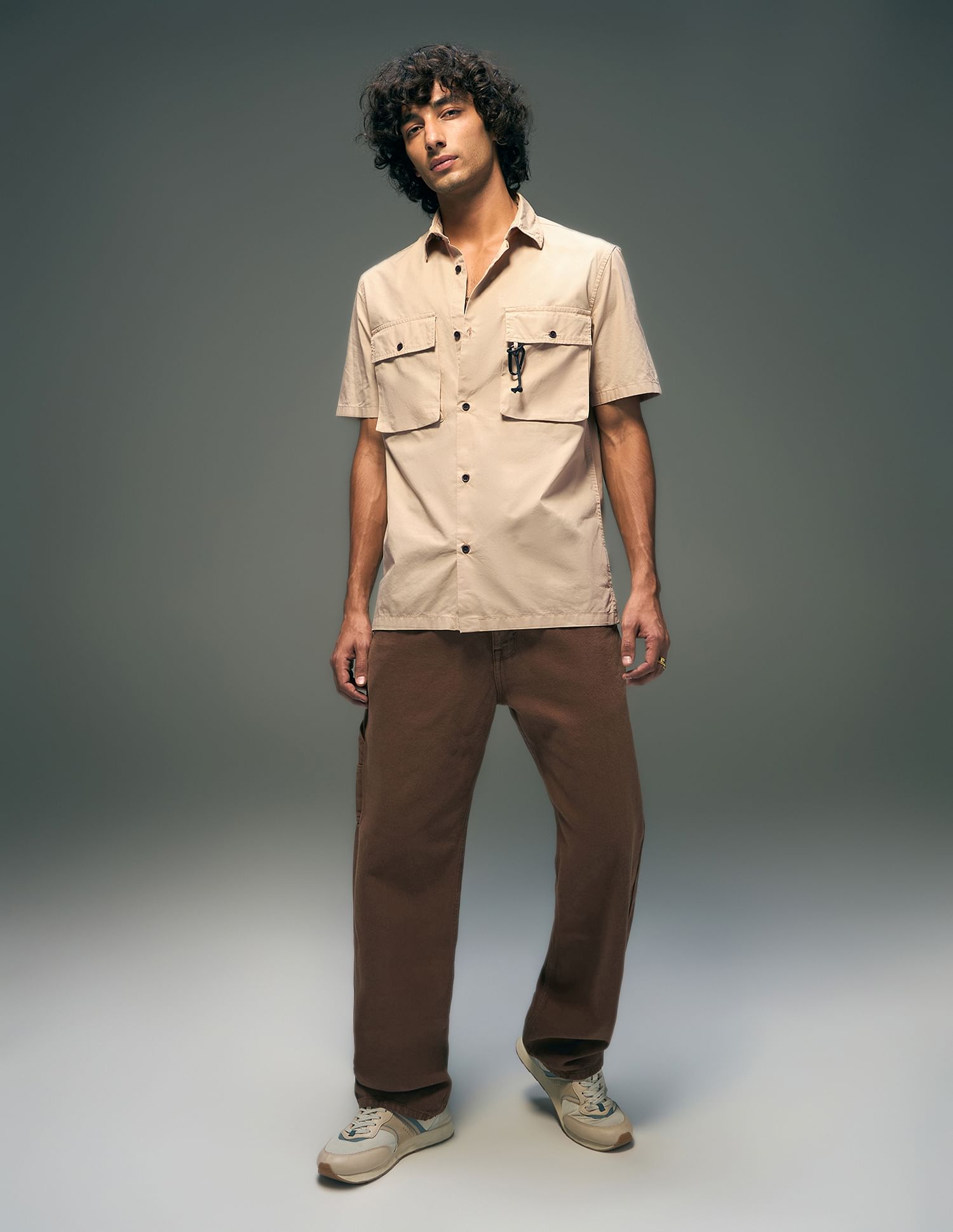 Flying Machine Solid Regular Fit Double Pocket Casual Shirt