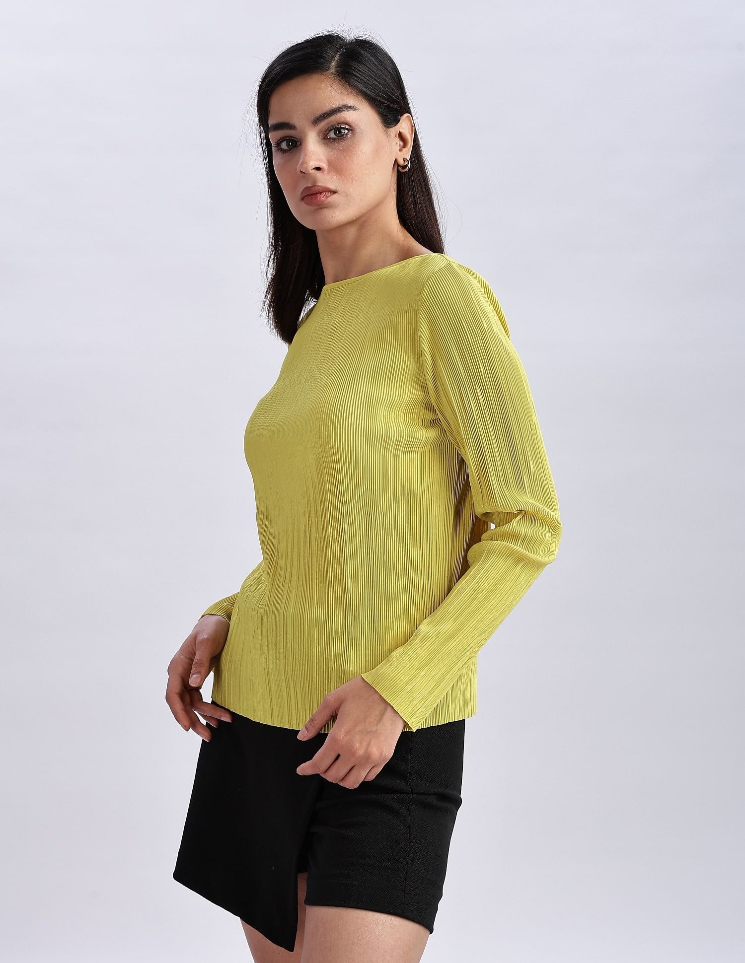 Calvin Klein Jeans Slim Fit Polyester Round Neck Tops