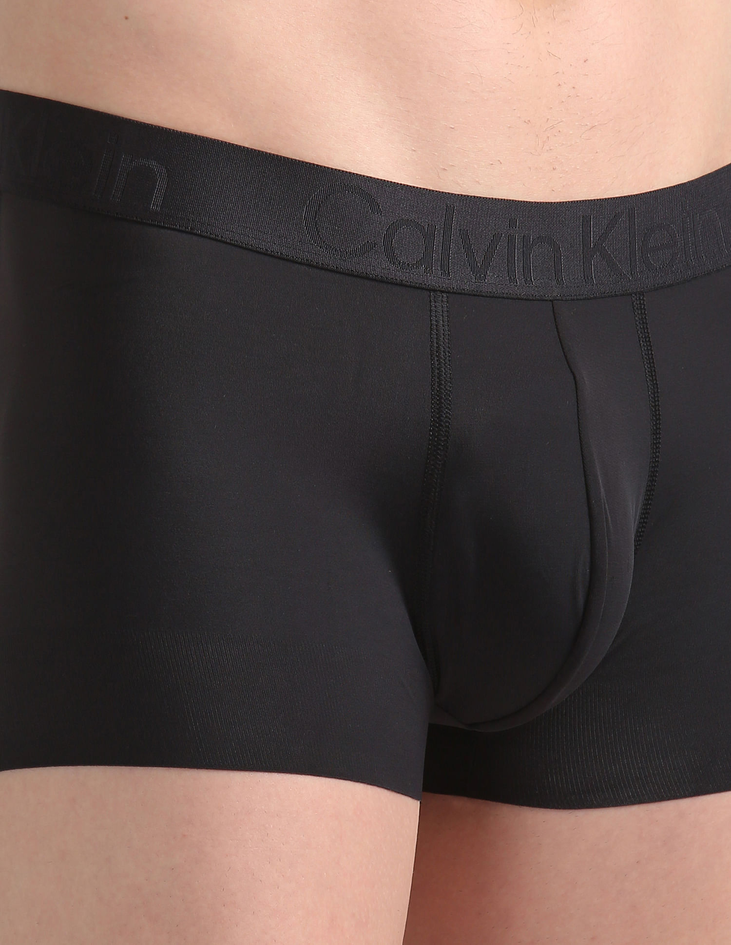 Buy Calvin Klein Underwear Low Rise Microfibre Trunks - NNNOW.com