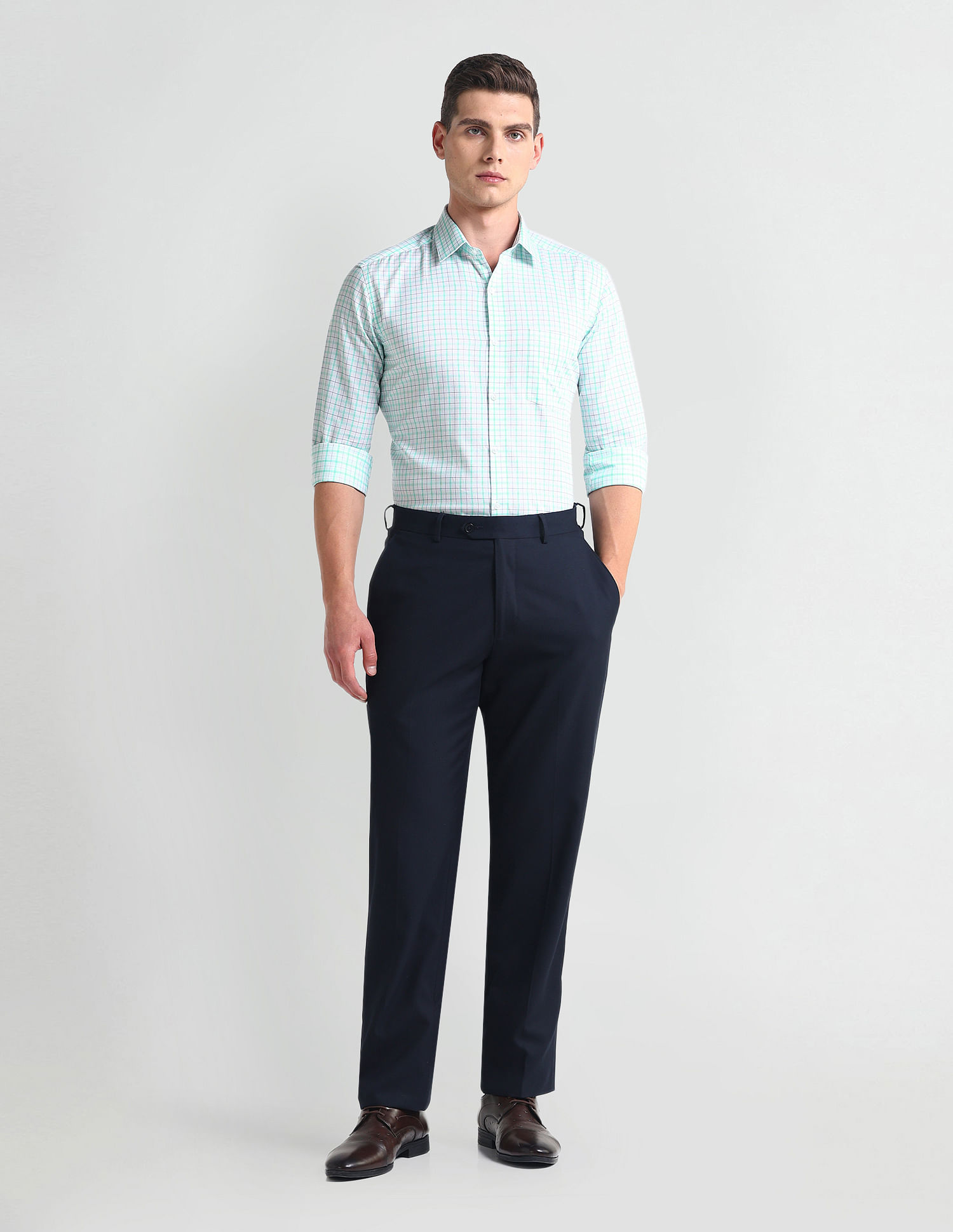 Arrow Pure Cotton Manhattan Slim Fit Shirt