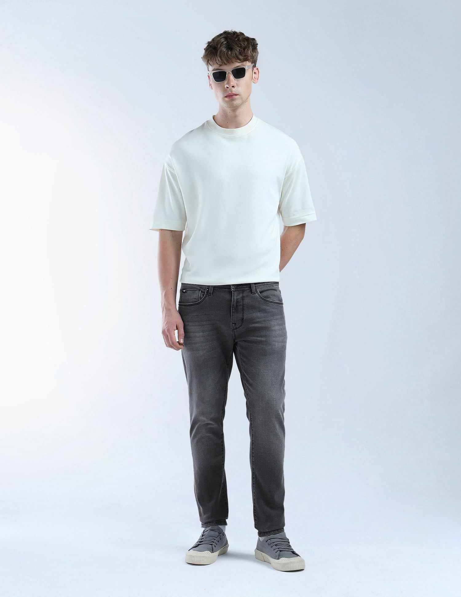 Flying Machine Stone Washed Slash Slim Tapered Fit Jeans