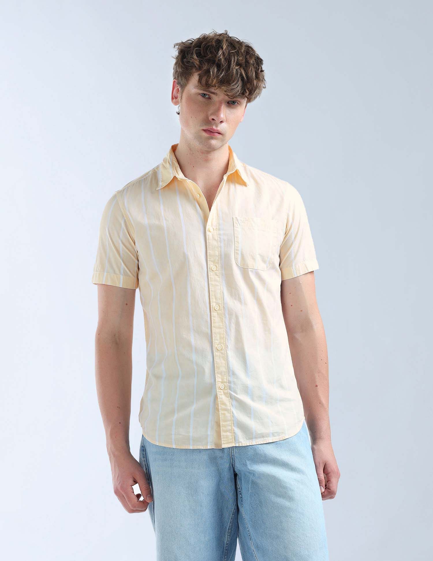Flying Machine Manhattan Slim Fit Vertical Striped Shirt
