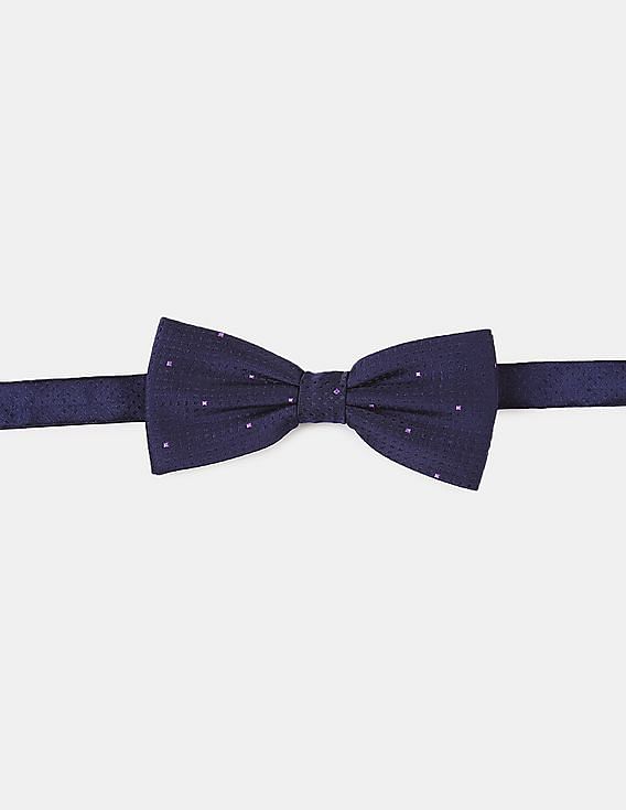 Arrow Men Blue Pre Tied Patterned Bow Tie