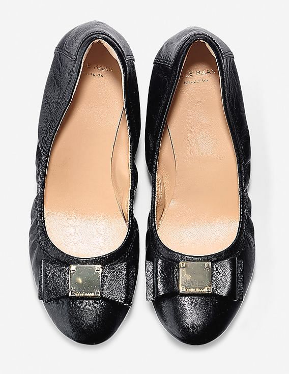 Cole haan tali bow 2025 pump black