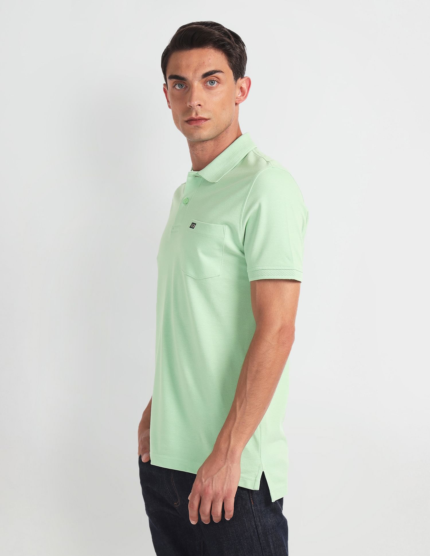 Arrow Sports Patterned Collar Solid Polo Shirt
