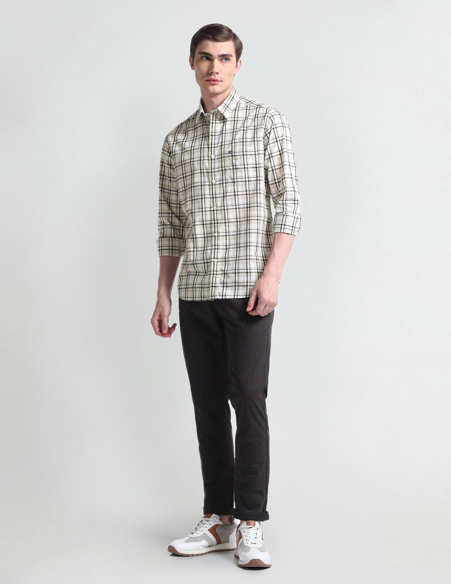 Arrow Sport Point Collar Manhattan slim fit Shirt