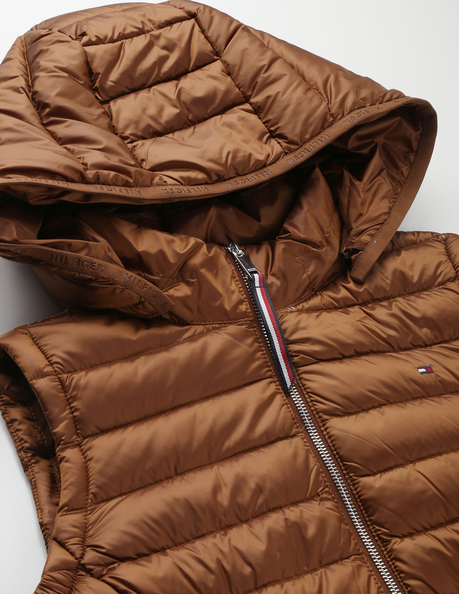 Tommy Hilfiger Hooded Nylon Sleeveless Jacket