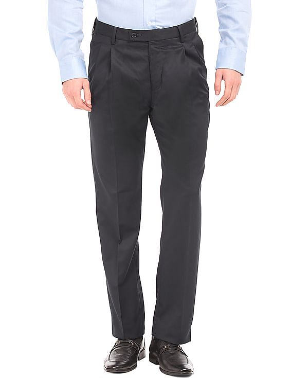 Buy Men Beige Regular Fit Textured Pleated Formal Trousers Online - 421798  | Louis Philippe