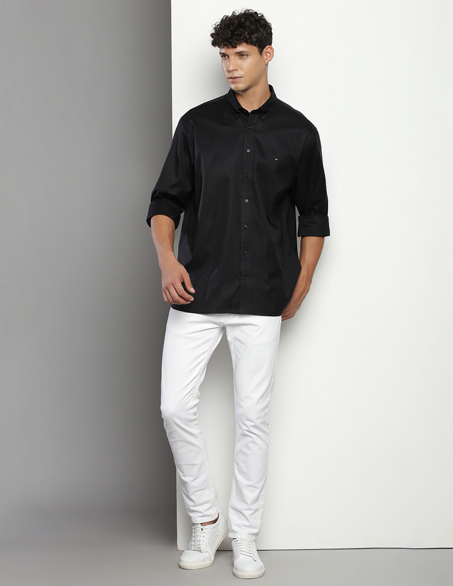 Tommy Hilfiger Button Down Collar Solid Shirt