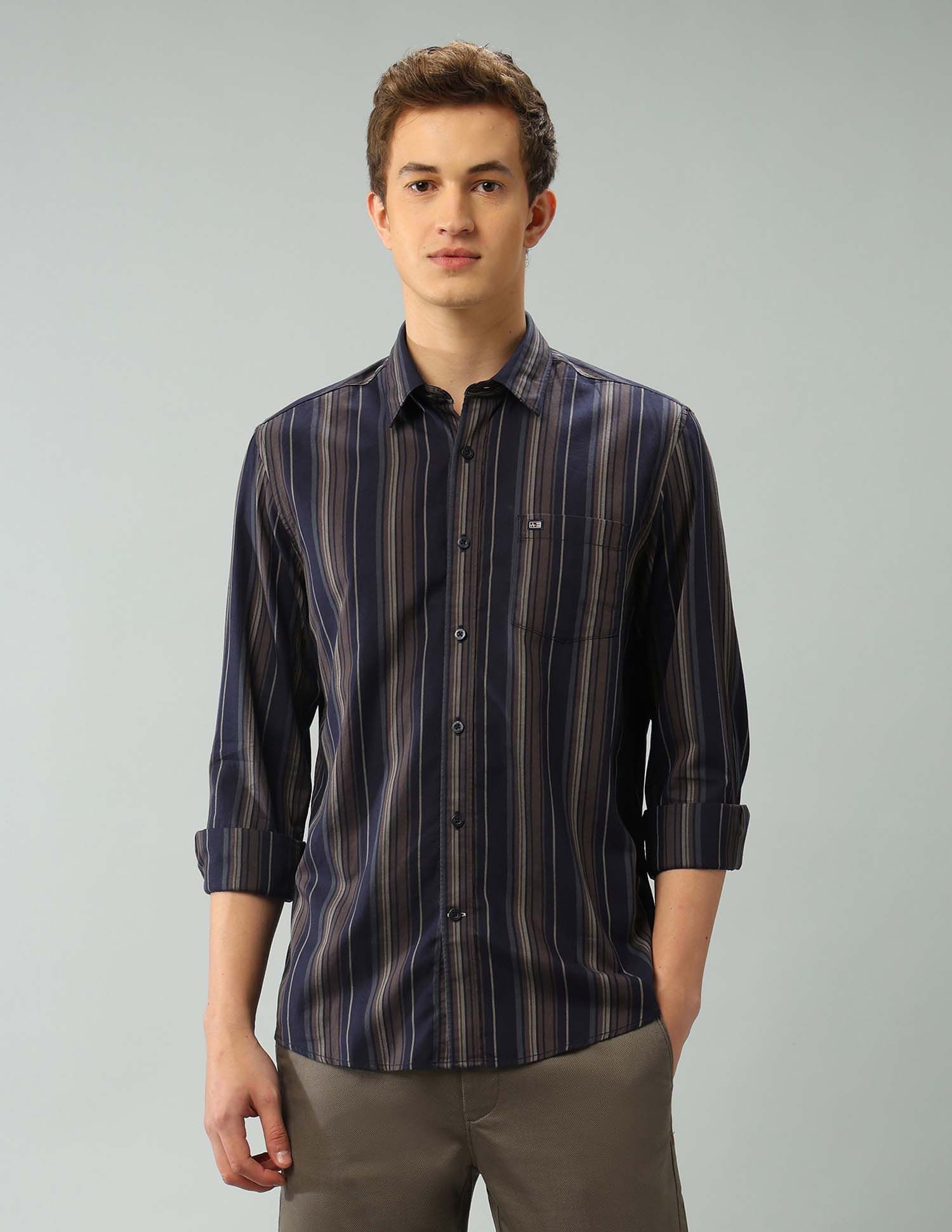 Arrow Sport Manhattan Slim Fit Vertical Striped Shirt
