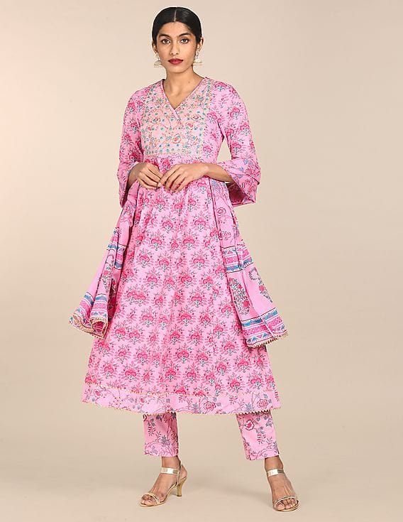 Anahi Women Pink Printed Kurta Pants 