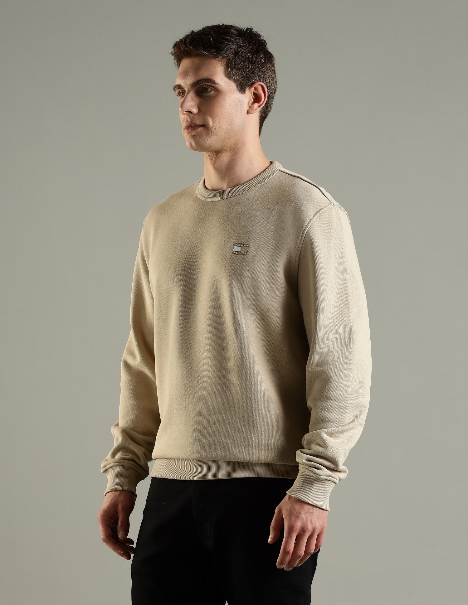 Tommy Hilfiger Solid Regular Fit Cotton Sweatshirt