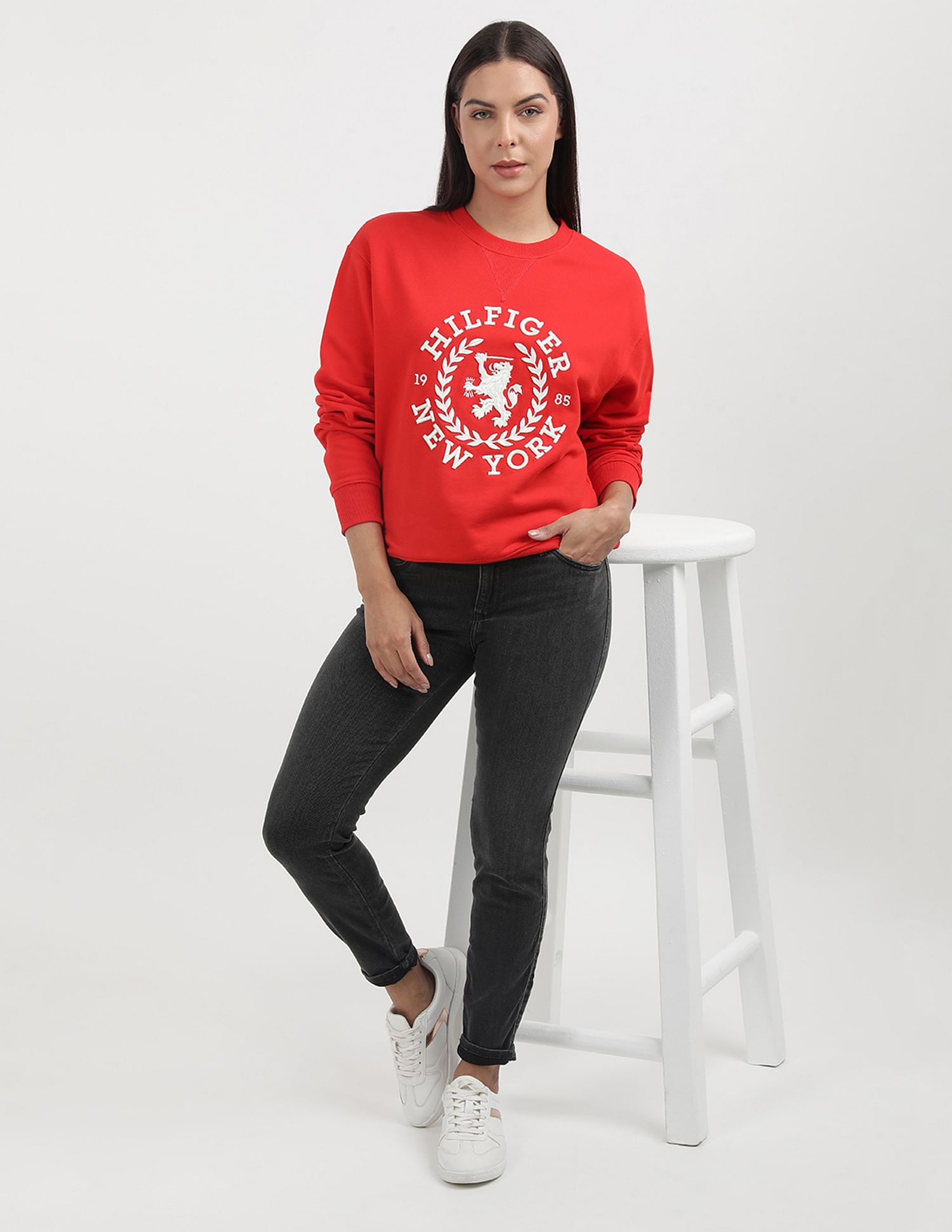 Tommy Hilfiger Regular Fit Logo Sweatshirt