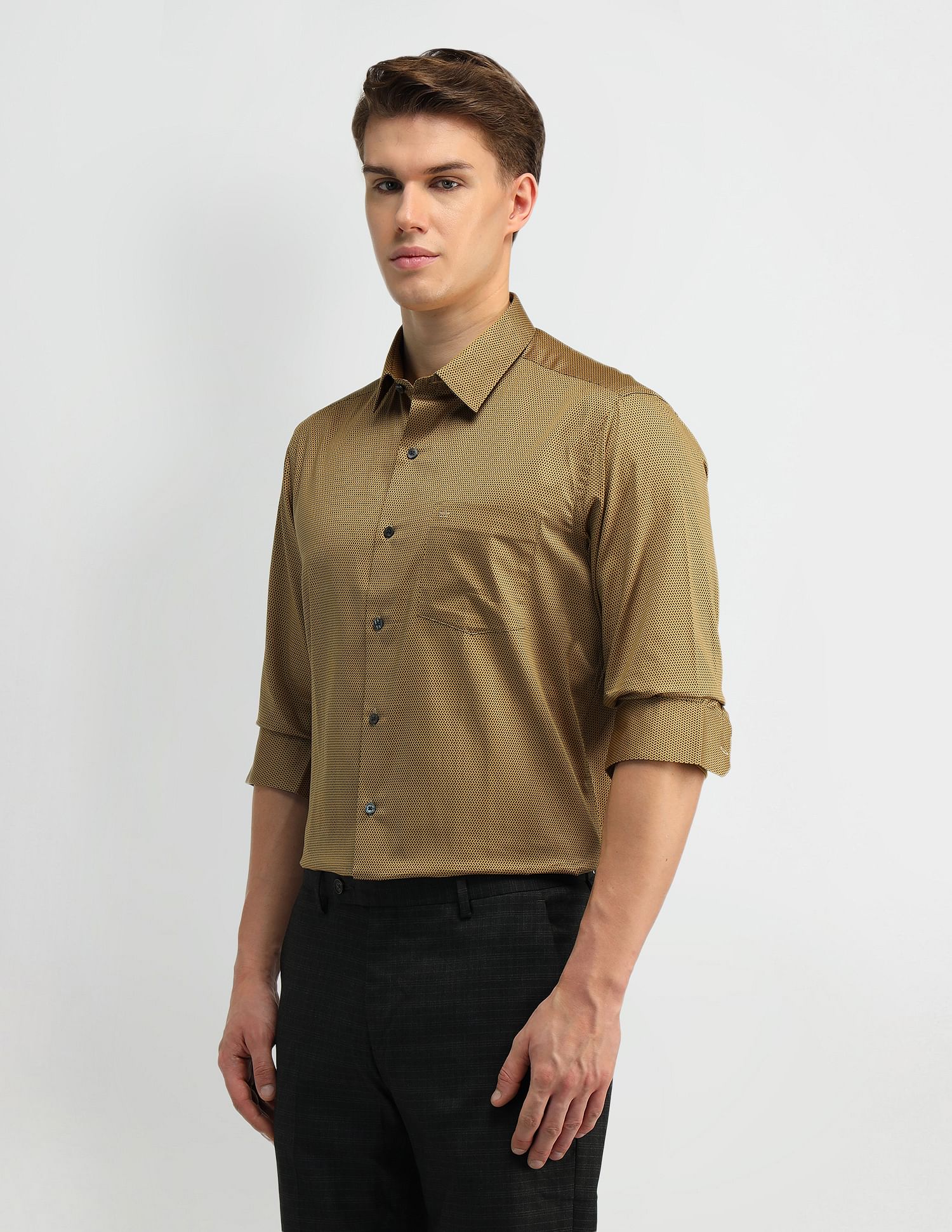 Arrow Manhattan Slim Fit Twill Shirt