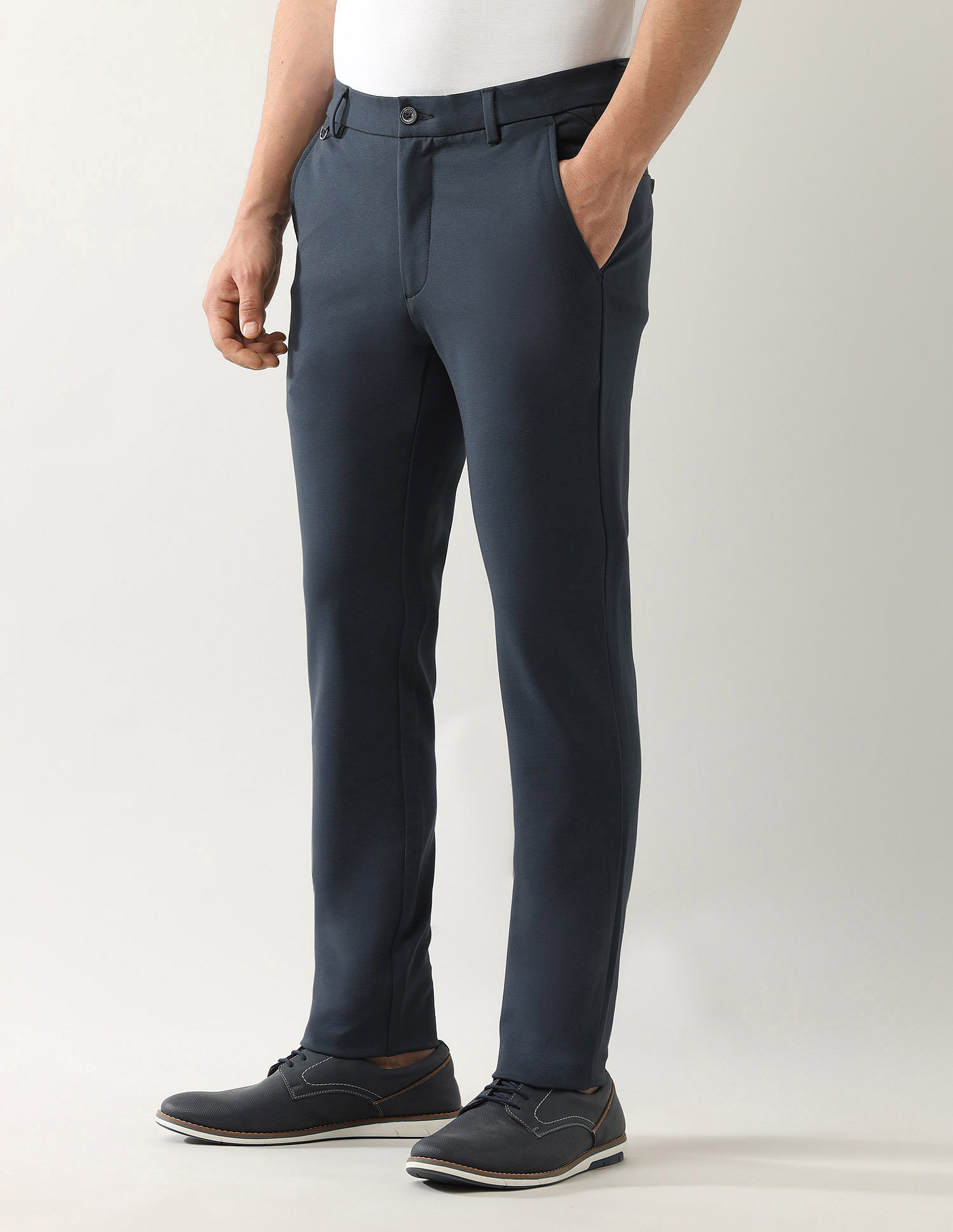 Arrow Sport Solid Mid Rise Autoflex Trousers