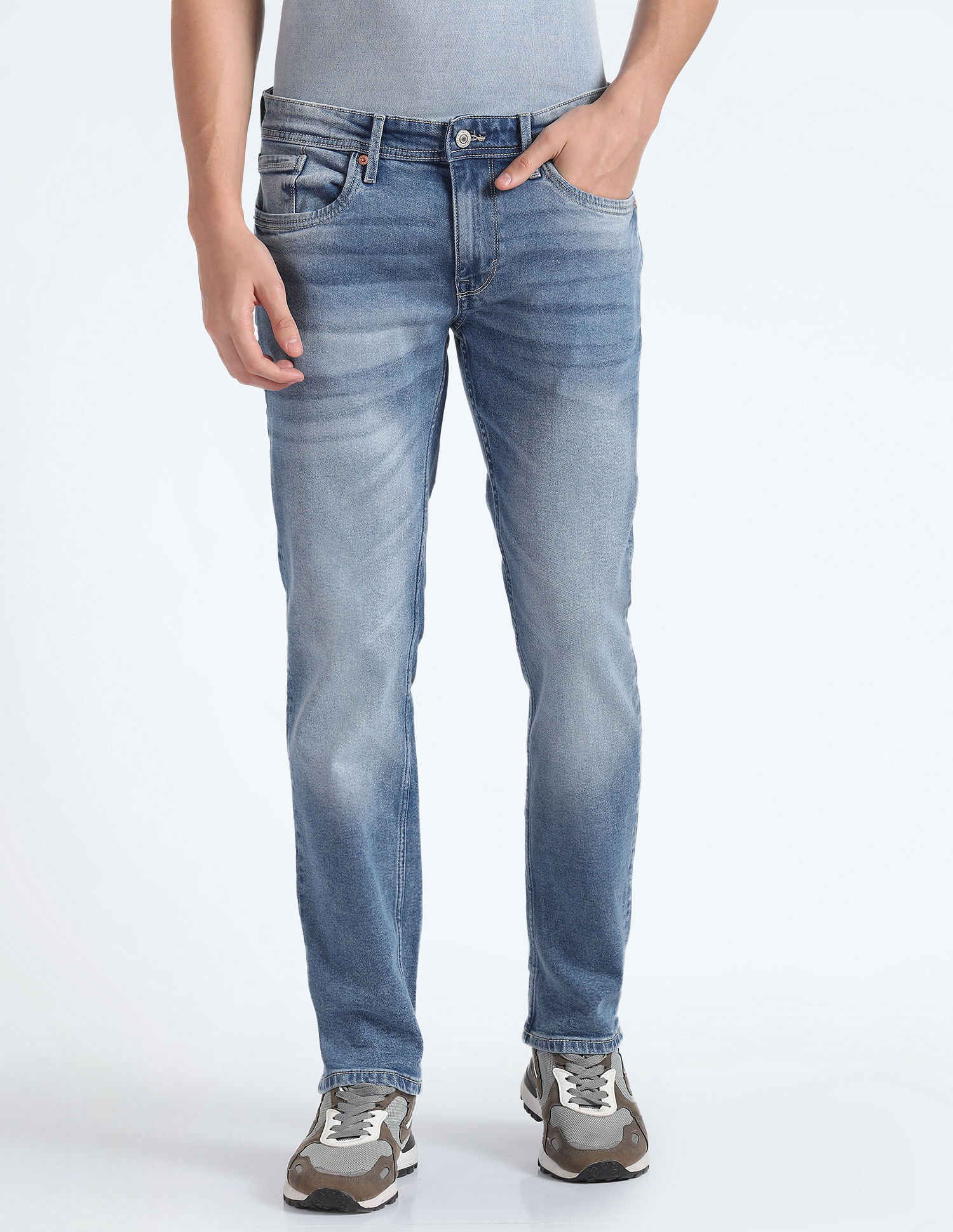Flying Machine Mid Rise Freddie Slim Straight Jeans