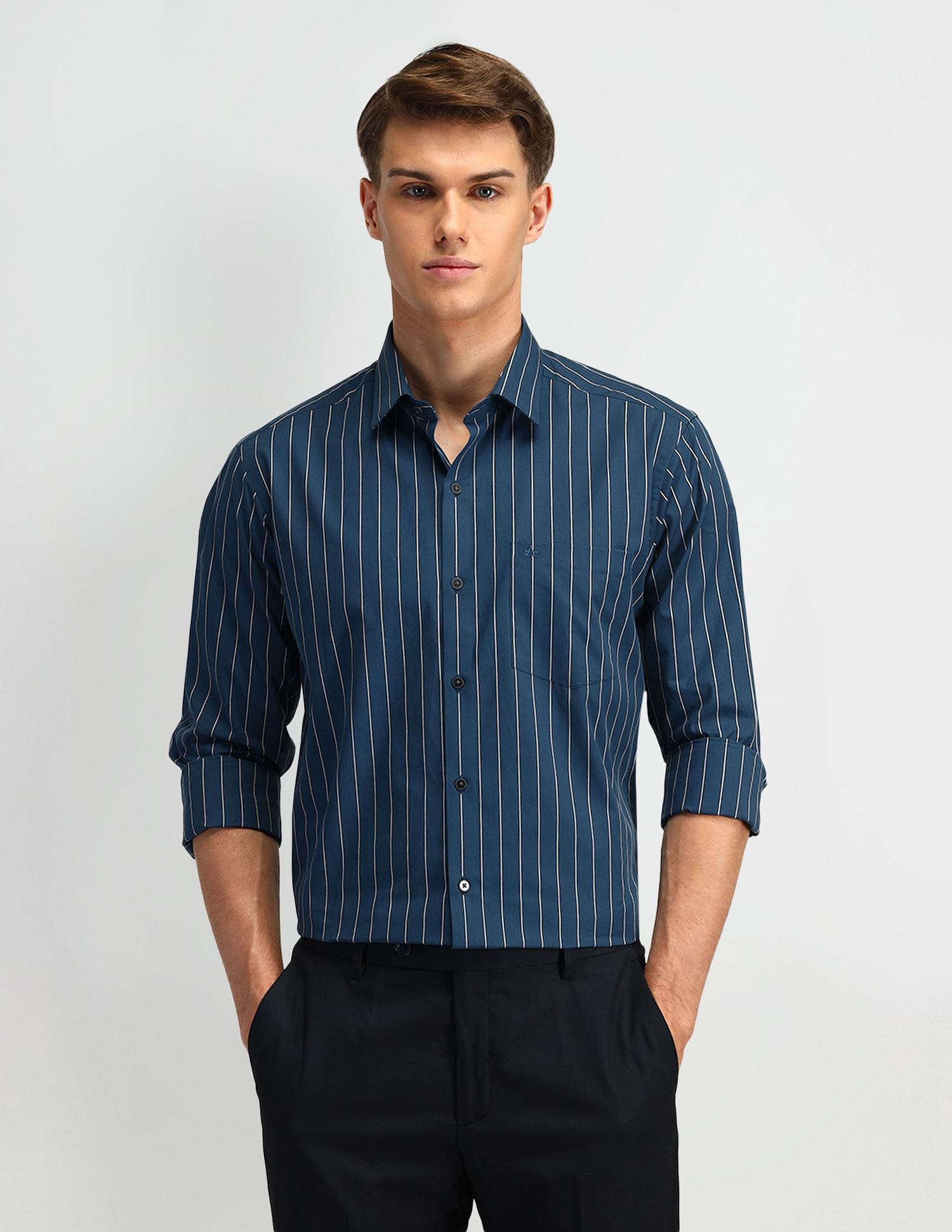 Arrow Vertical Striped Manhattan Slim Fit Shirt