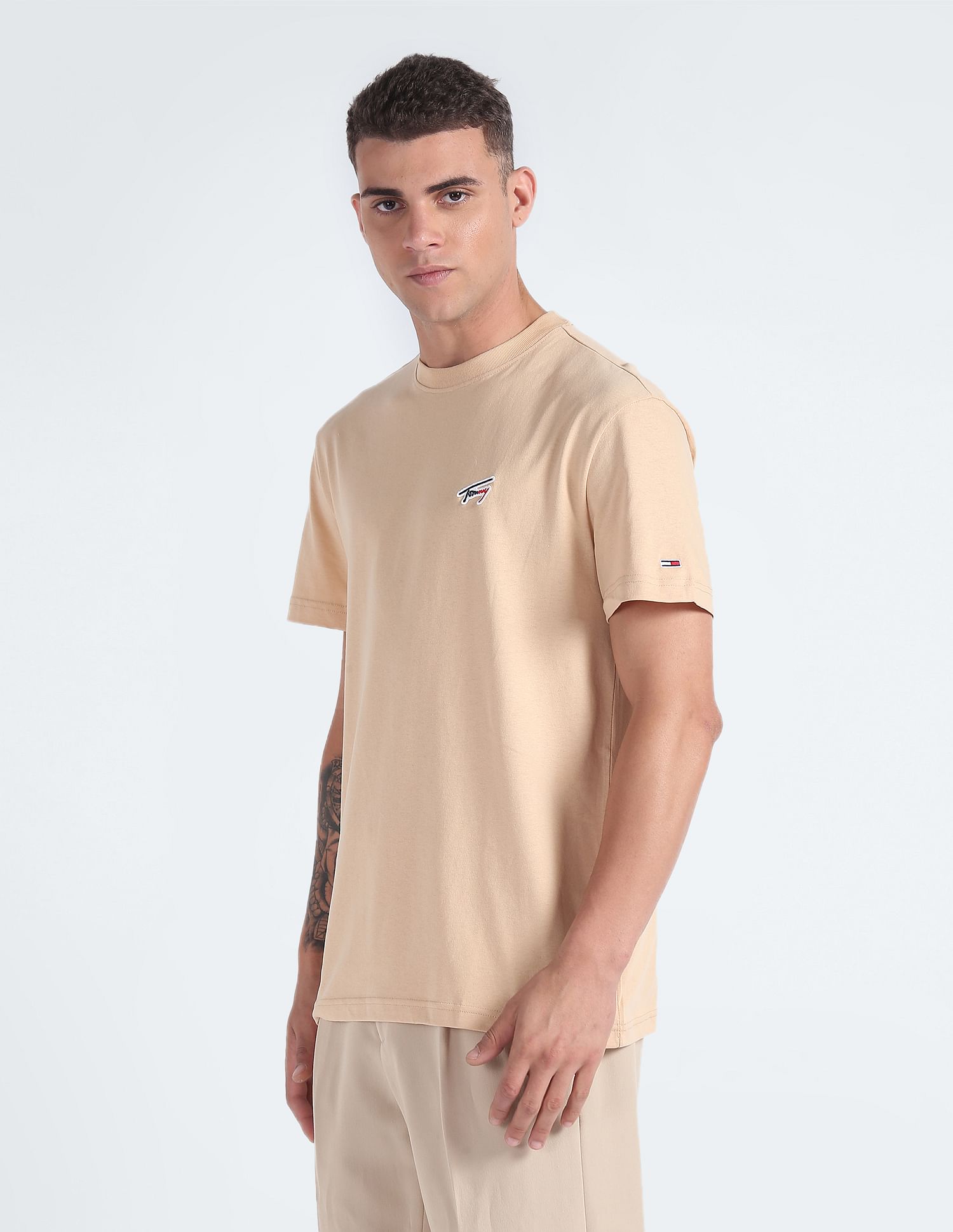 Tommy Hilfiger Classic Fit Signature Logo T-Shirt