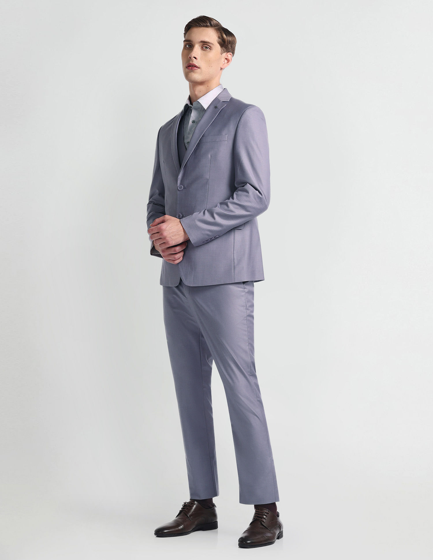 Buy Arrow Tailored Regular Fit Solid Three Piece Suit - NNNOW.com