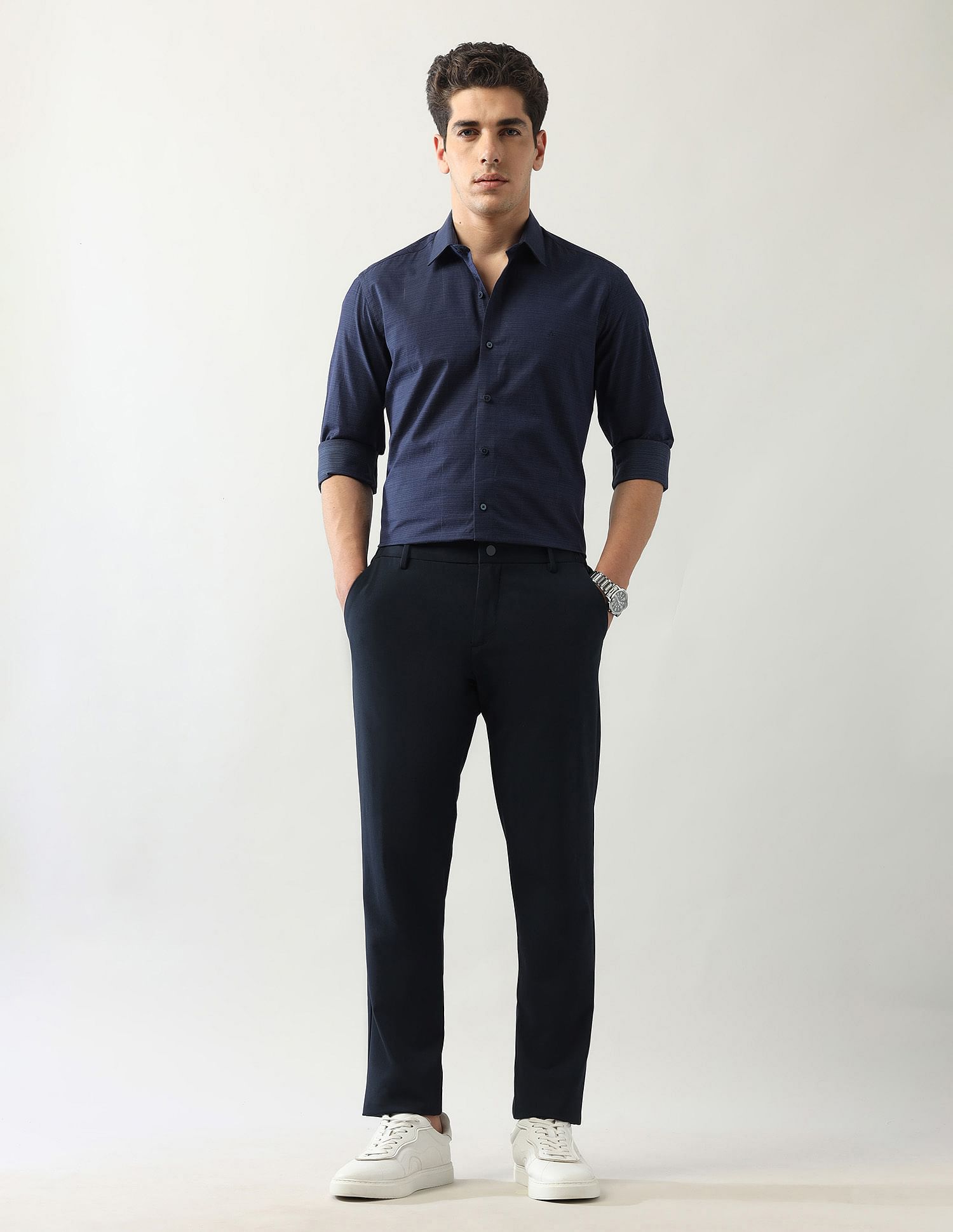 Arrow Newyork Textured Manhattan Slim Fit Shirt