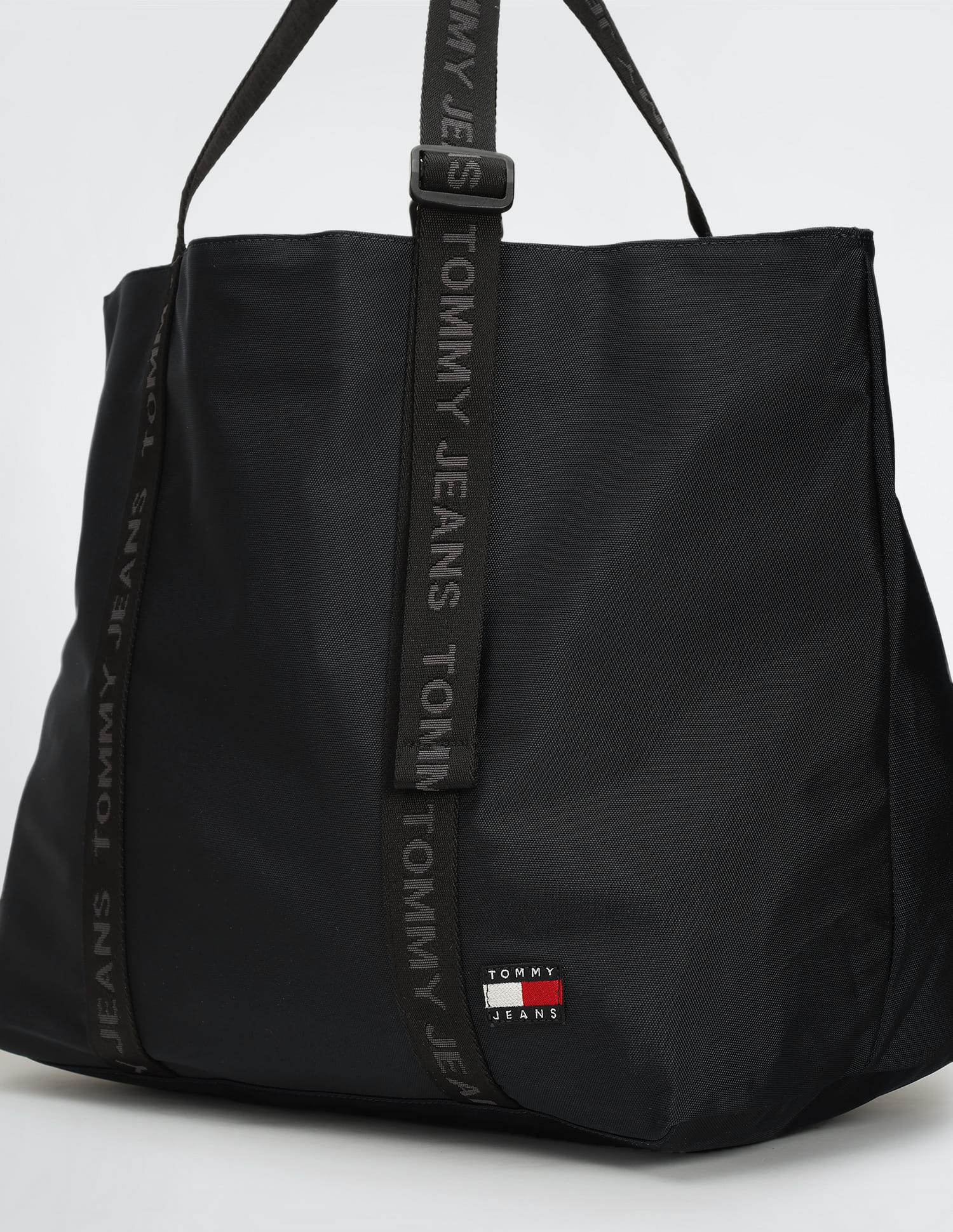 Buy Tommy Hilfiger Essential Daily Tote Bag