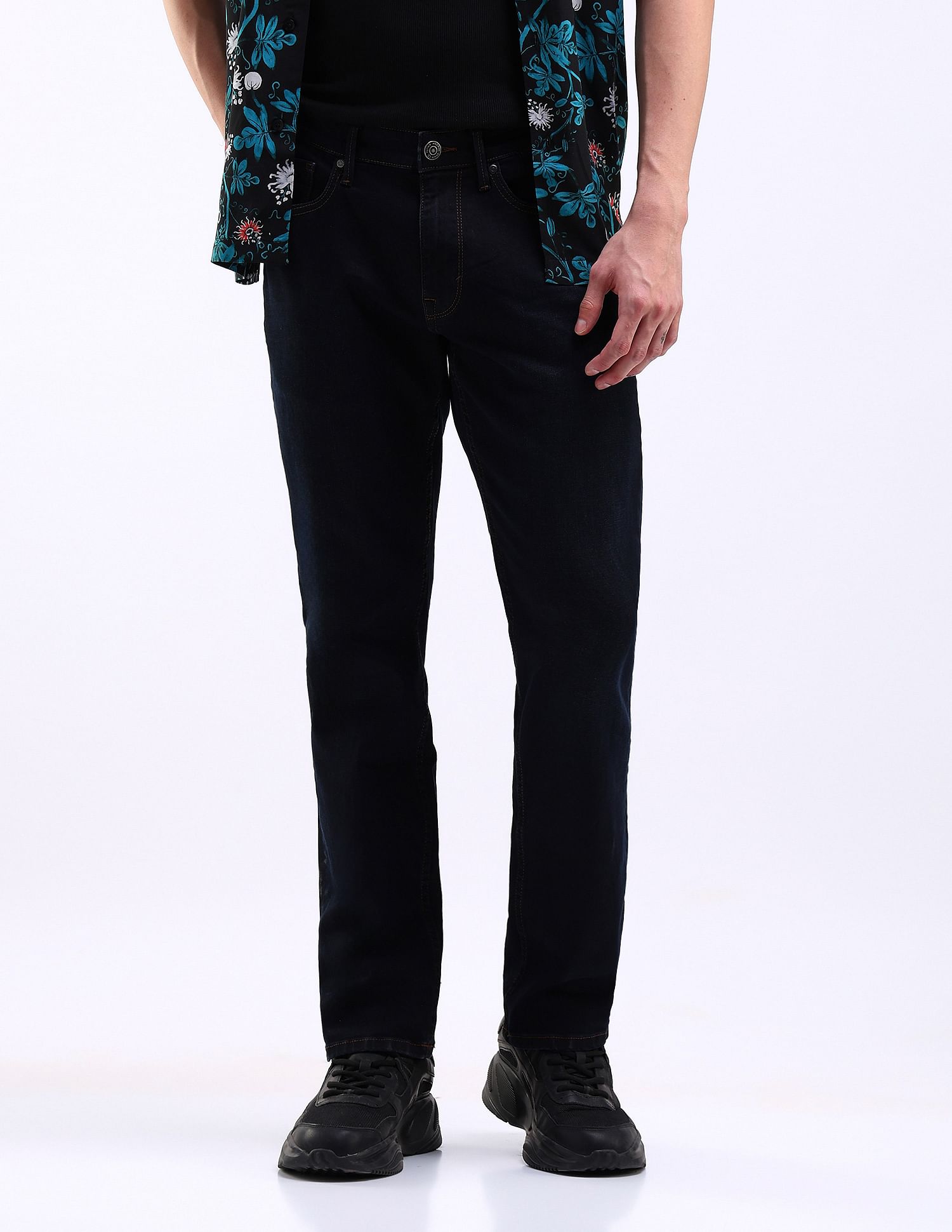 Flying Machine Freddie Slim Straight Fit Stone Wash Jeans