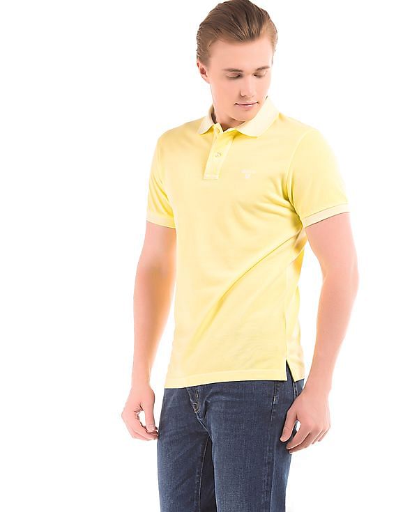 Buy Gant Men Solid Pique Polo Shirt NNNOW