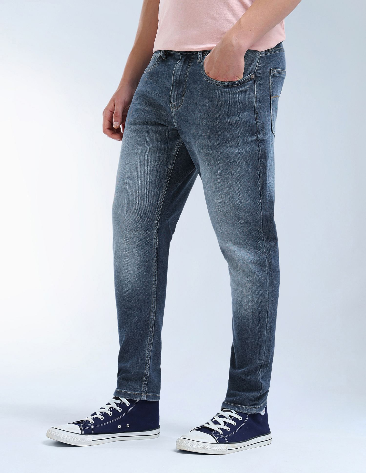 Flying Machine Mid Rise Mankle Relaxed Tapered Fit Jeans