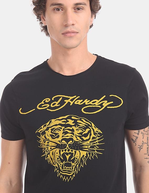 Buy Ed Hardy Men Black Front Print Crew Neck T-Shirt - NNNOW.com