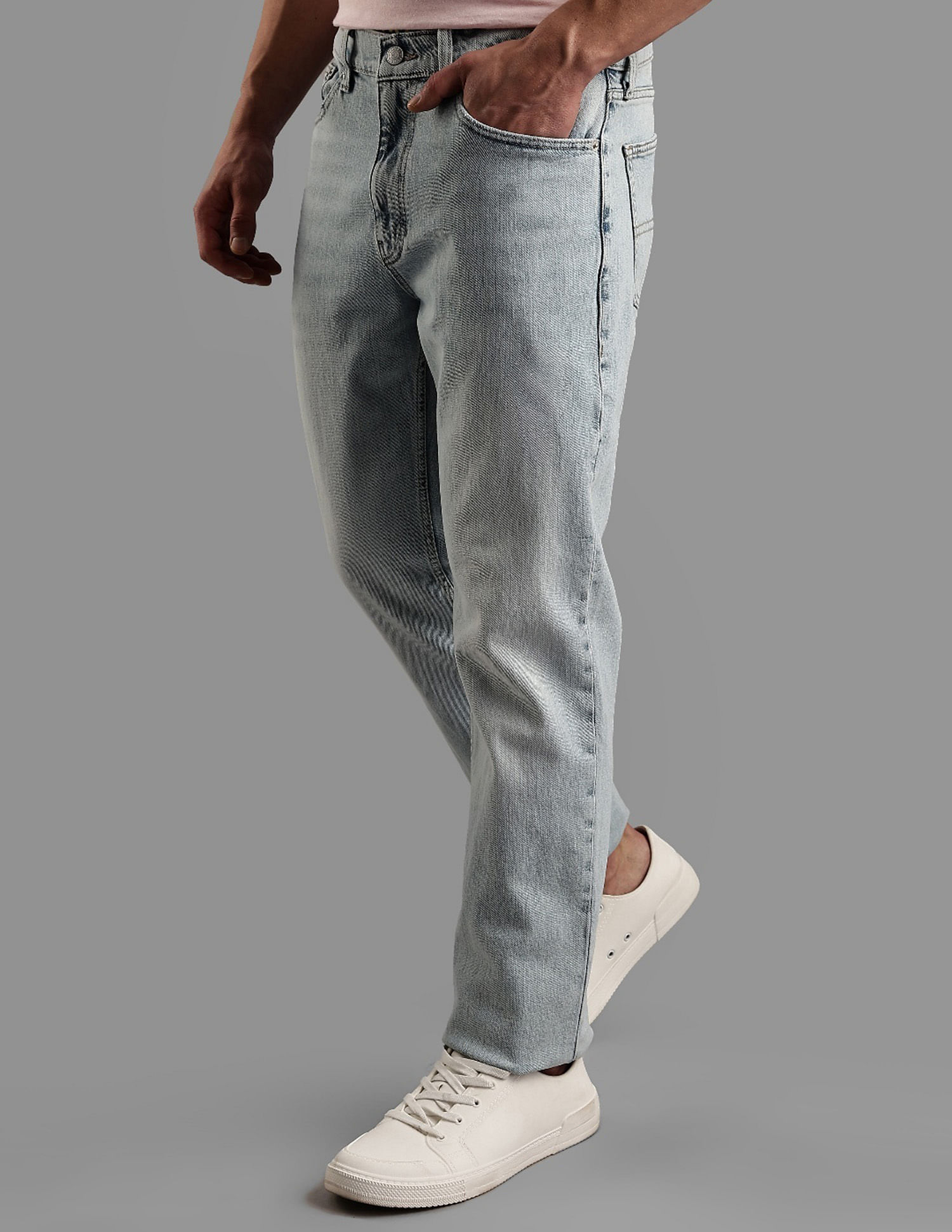 Tommy Hilfiger Medium Washed Bootcut Fit Mid Rise Jeans