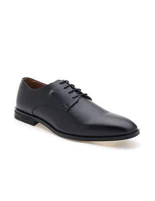 Arrow Men Textured Elliott Leather Shoes