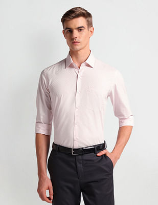 Arrow Manhattan Slim Fit Herringbone Shirt