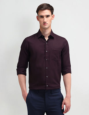 Arrow Manhattan Slim Fit Solid Shirt