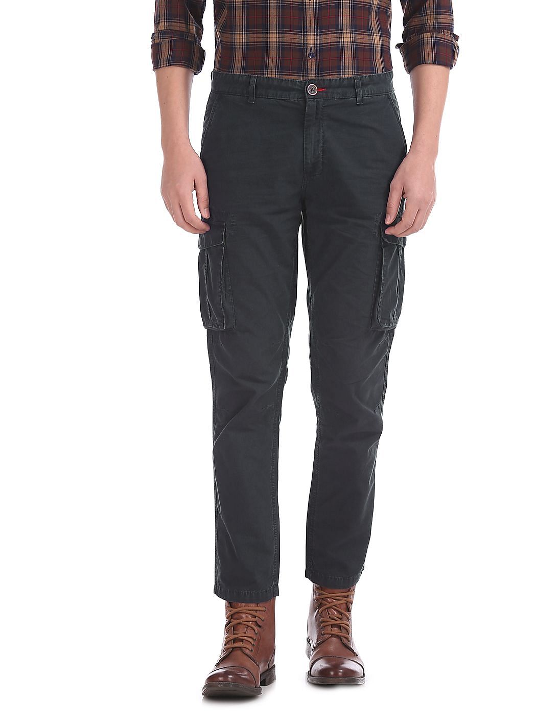 regular fit cargos