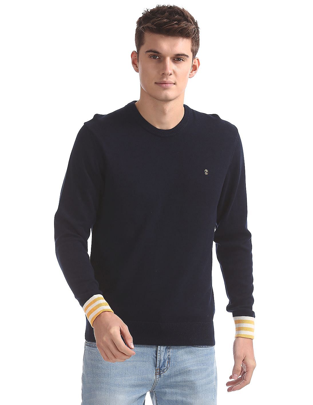Buy Men Solid Crew Neck Sweater online at NNNOW.com