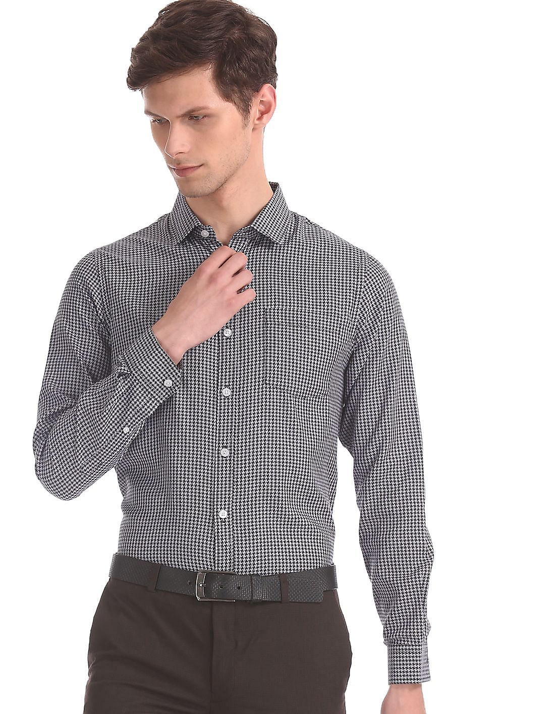 Buy Excalibur Black And Grey Regular Fit Cutaway Collar Shirt - NNNOW.com