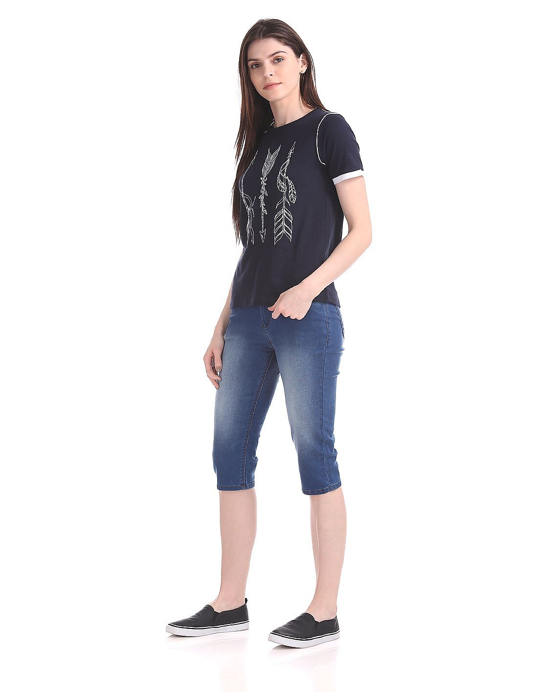 Buy Flying Machine Women Mid Rise Capri Jeans - NNNOW.com