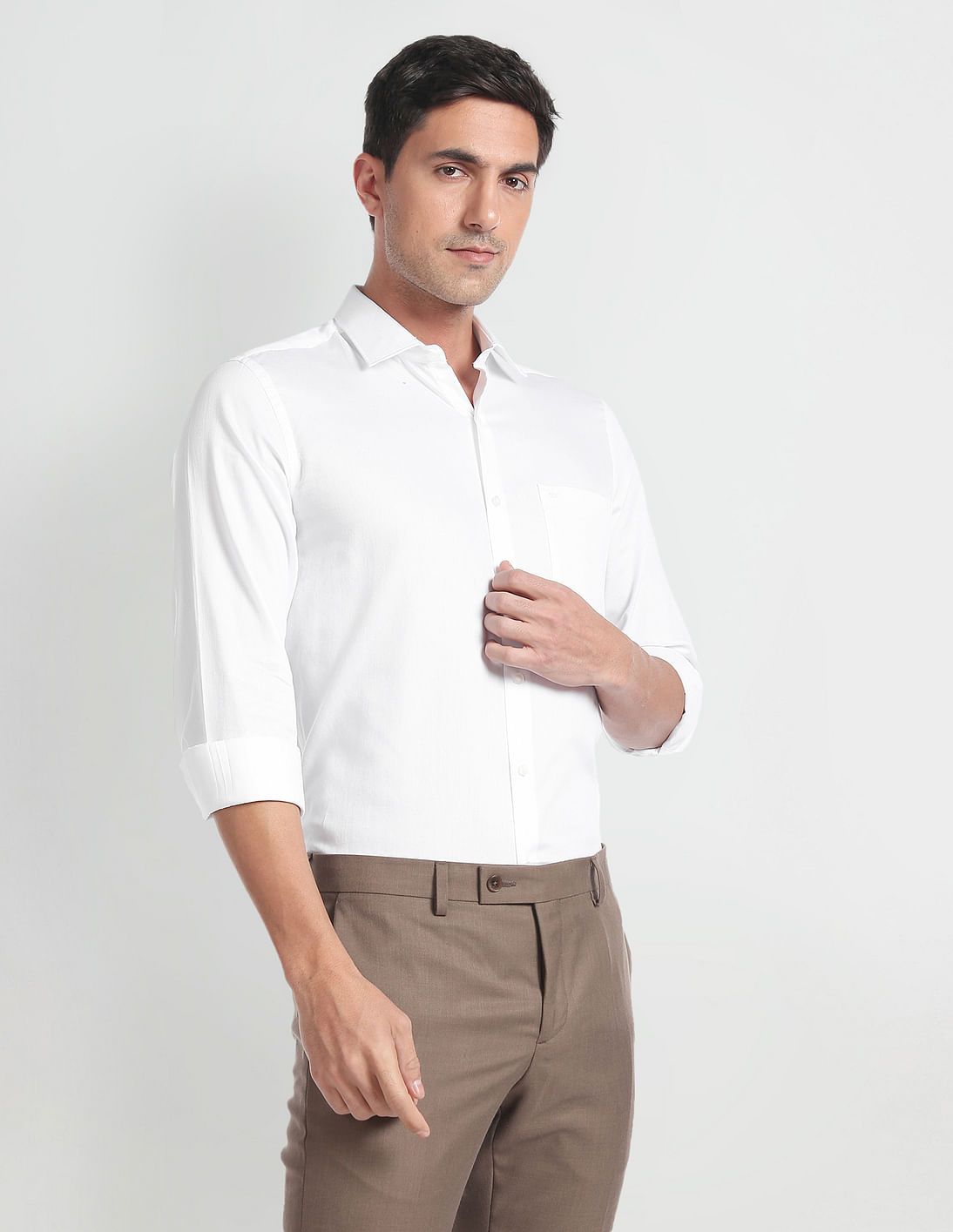 Buy Arrow Iconic White Regular Fit Formal Shirt - NNNOW.com