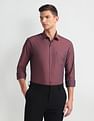 Arrow Manhattan Slim Fit Dobby Shirt