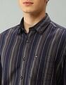 Arrow Sport Manhattan Slim Fit Vertical Striped Shirt