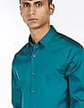 Calvin Klein Men Teal Spread Collar Solid Casual Shirt