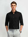 Arrow Manhattan Slim Fit Textured Shirt